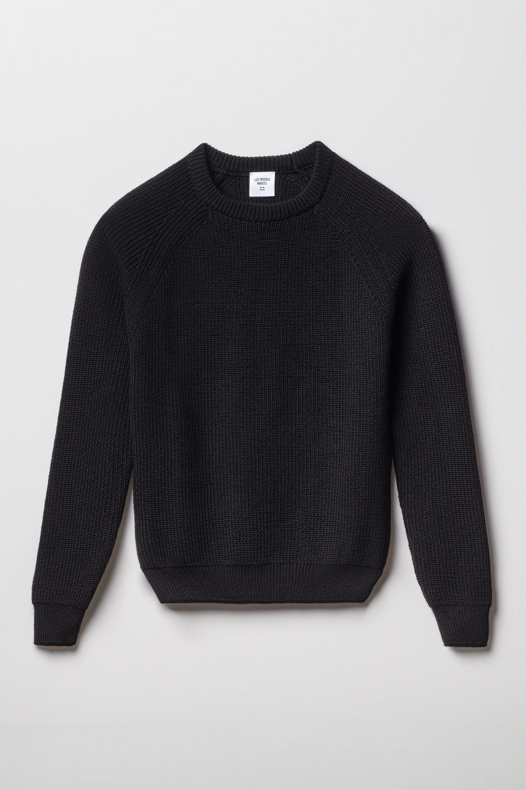 Le Pull Femme Noir en laine mérinos Les Tricots Marcel