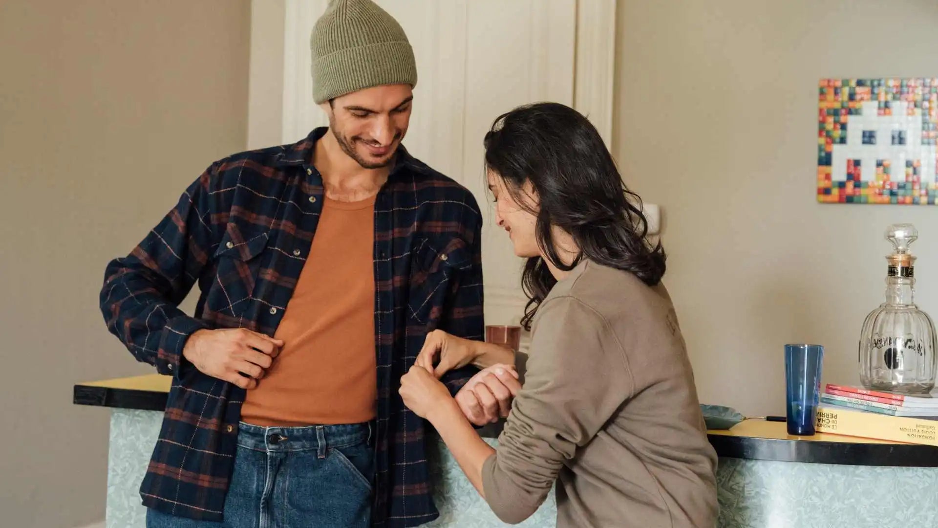 Pourquoi Mettre un Débardeur Sous une Chemise ?