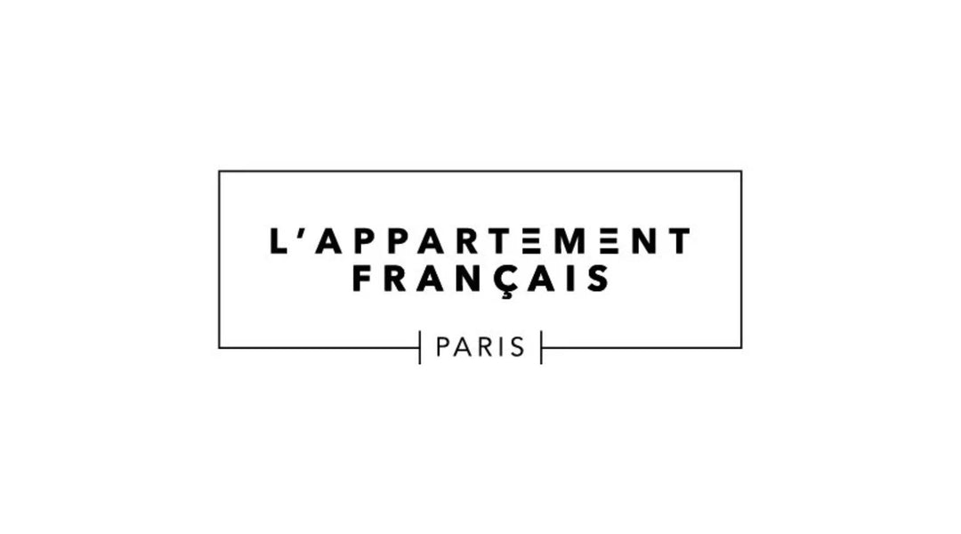 Le Véritable Débardeur Marcel de Roanne est en vente à Paris chez L'appartement Français