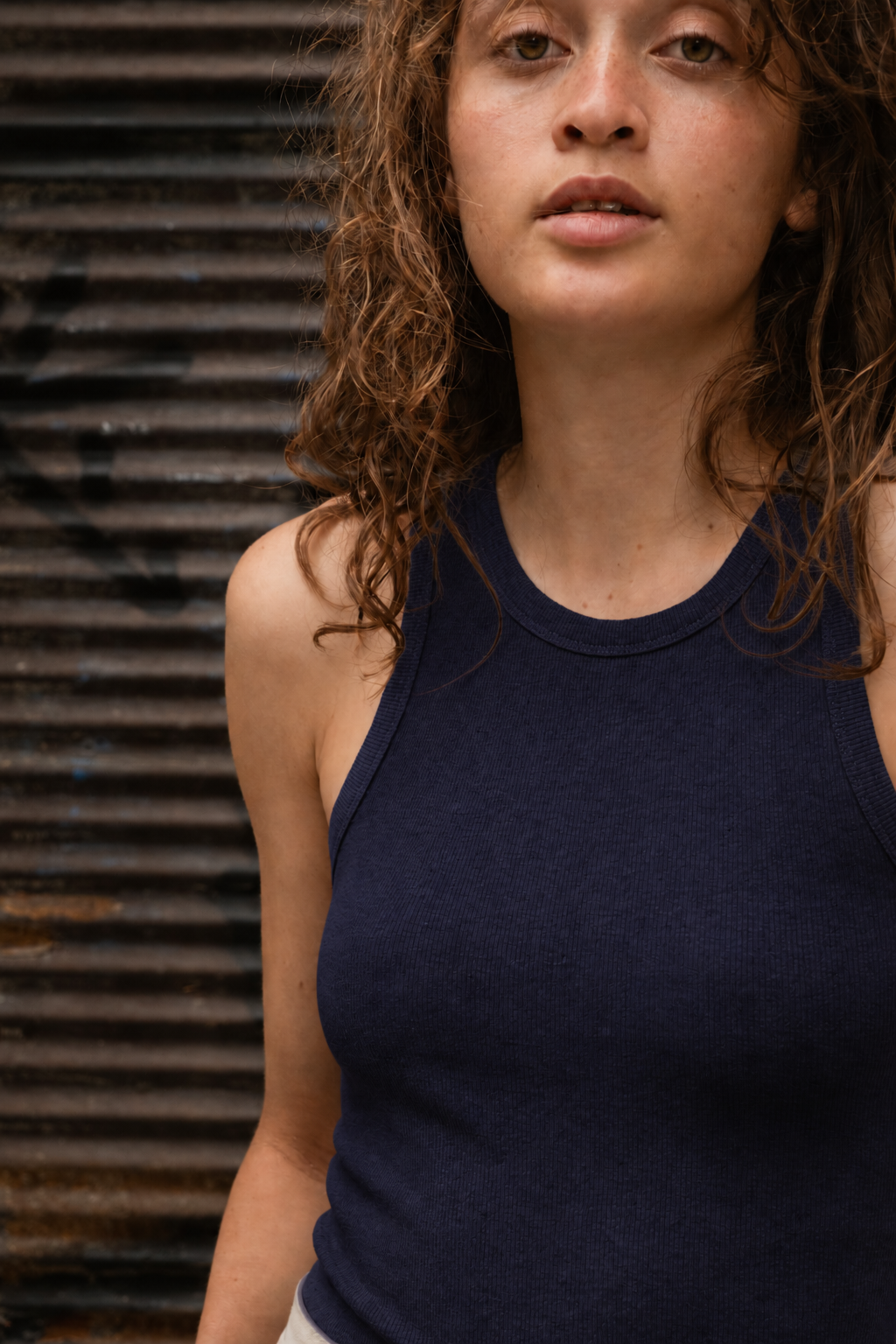 débardeur femme top marcel bleu marine en coton extensible côtelé